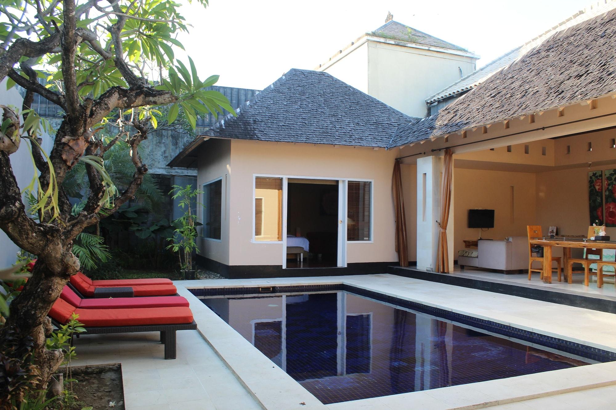 Kamuela Villas Seminyak Екстериор снимка