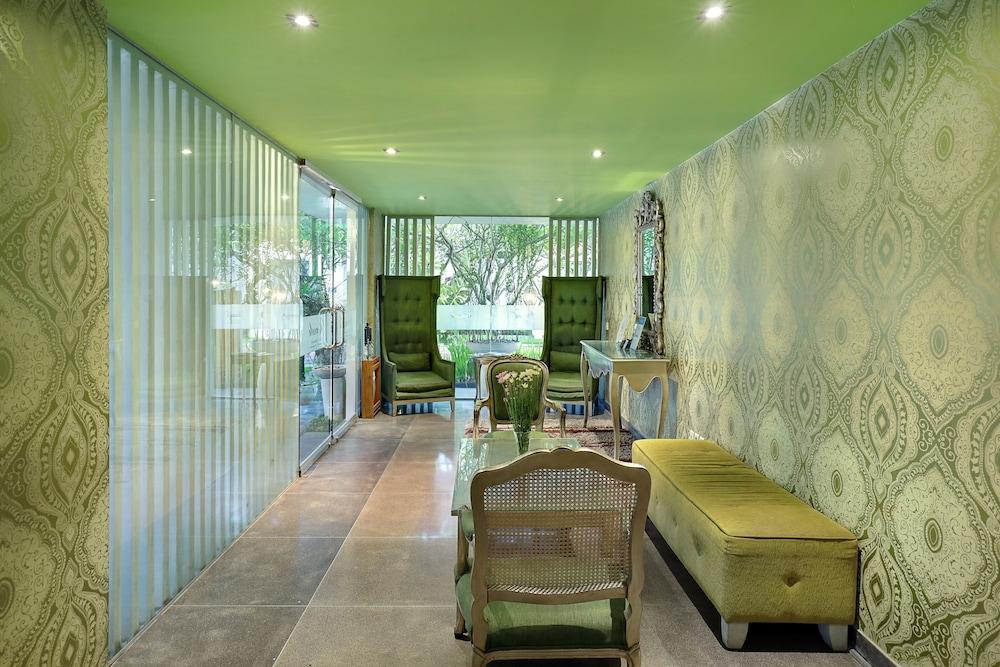 Kamuela Villas Seminyak Екстериор снимка