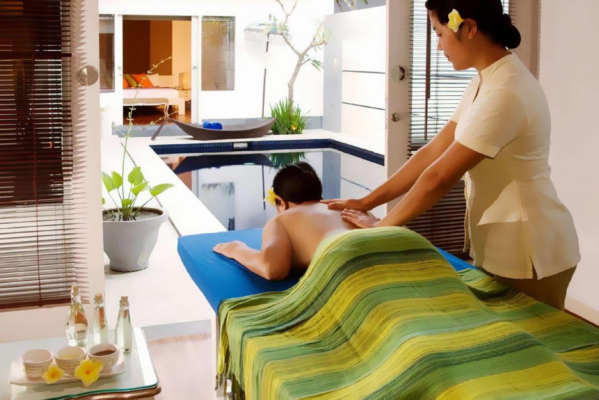 Kamuela Villas Seminyak Екстериор снимка