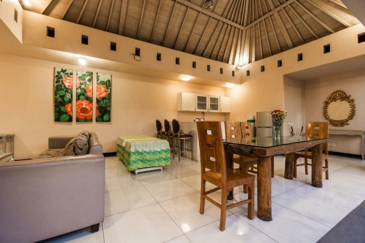 Kamuela Villas Seminyak Екстериор снимка