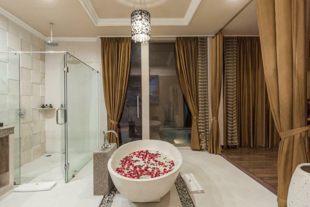Kamuela Villas Seminyak Екстериор снимка